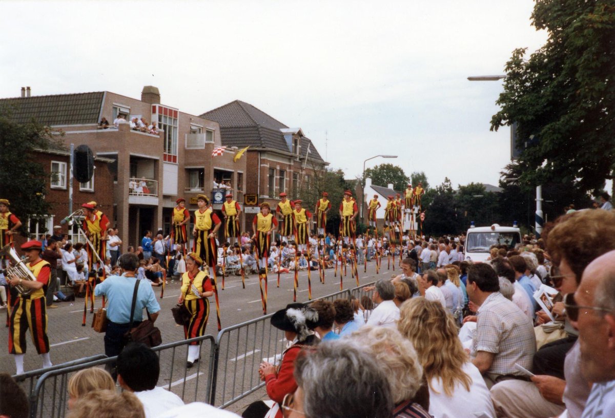 Brabantsfaam's tweet photo. Avondje #brabantsedag foto's uploaden voor de nieuwe website https://t.co/TvaCG4kFmR