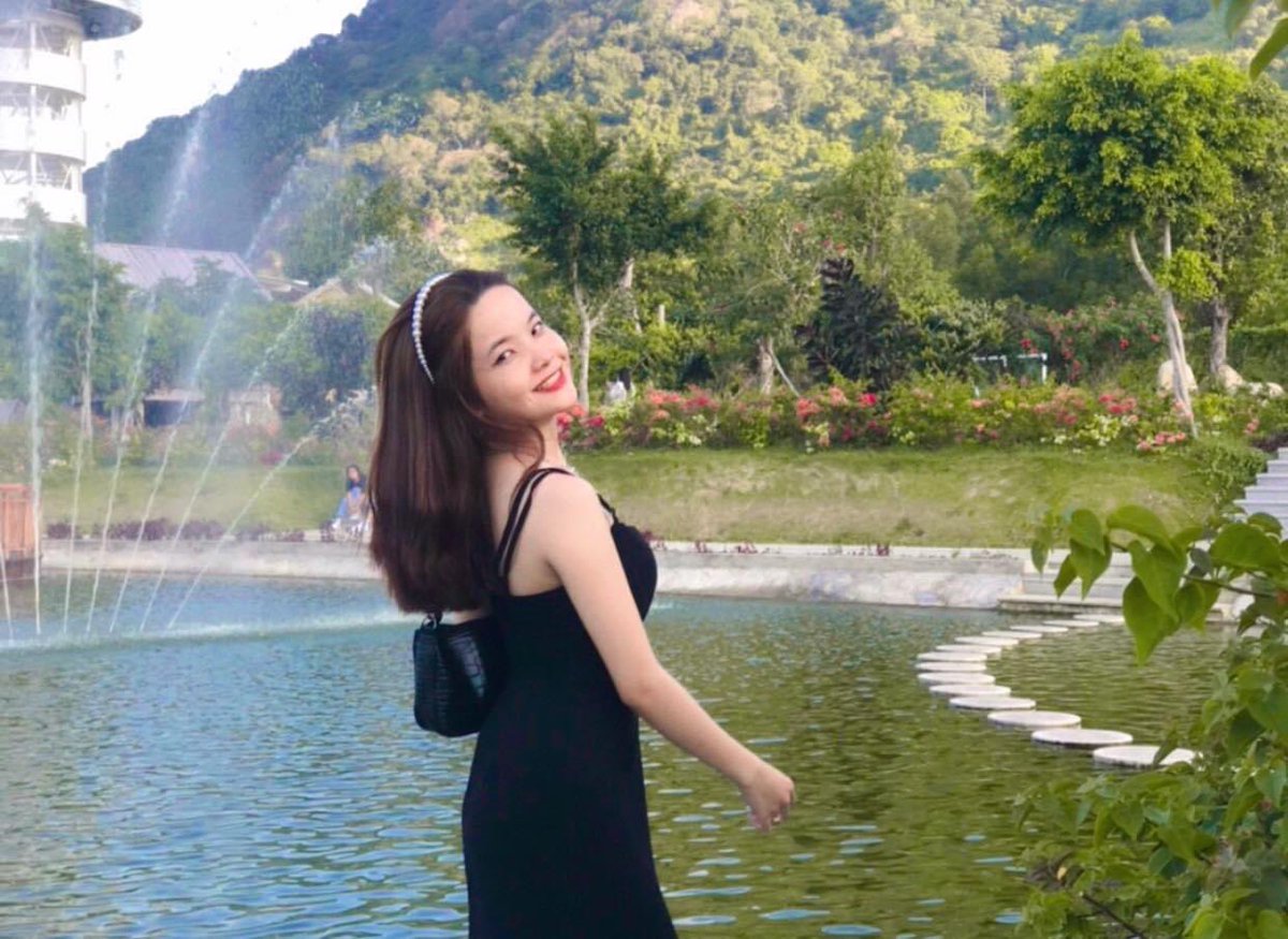 Thu31443934's tweet photo. Slave đi chơi 😘 https://t.co/OJjJAQHFvv