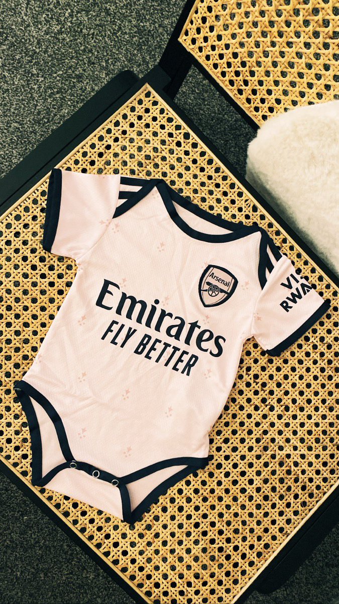 Good luck charm 🔴⚪️ #upthegunners