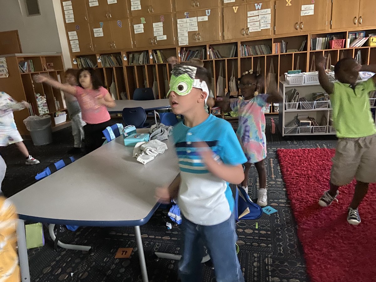 Day 54! Welcome back to school from break! We are doing a brain break.  ⁦<a href="/RobeyRockets/">Robey Elementary</a>⁩ #wearewayne