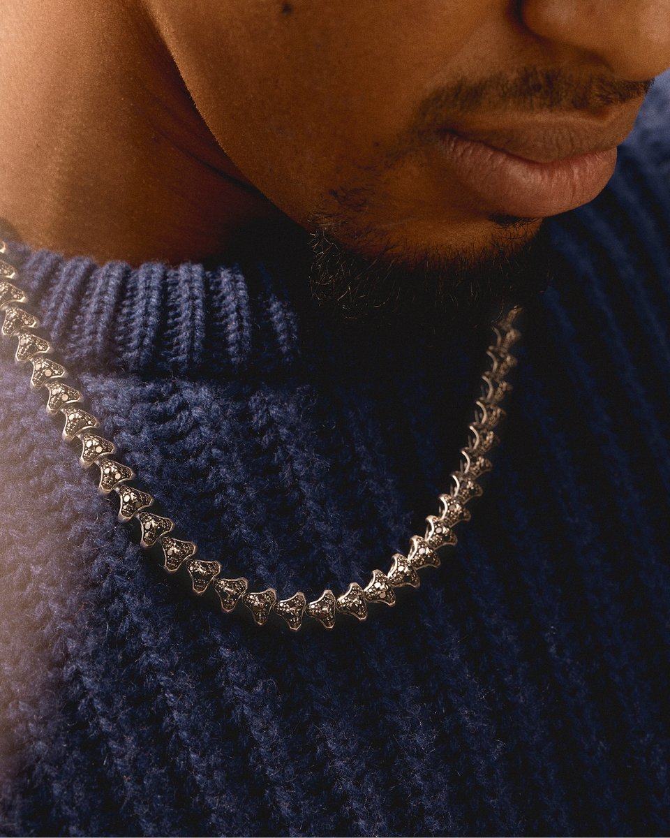 Medieval marvels. #Mets shortstop @Lindor12BC wears our Armory link necklace, which takes its design cue from the protective plating knights wore in the middle ages.  #DavidYurman #Jewely