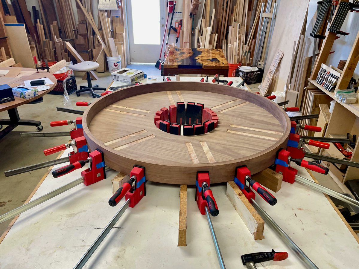 KeefriderCustom's tweet photo. Creative clamping continues! https://t.co/zgPa1SUScZ