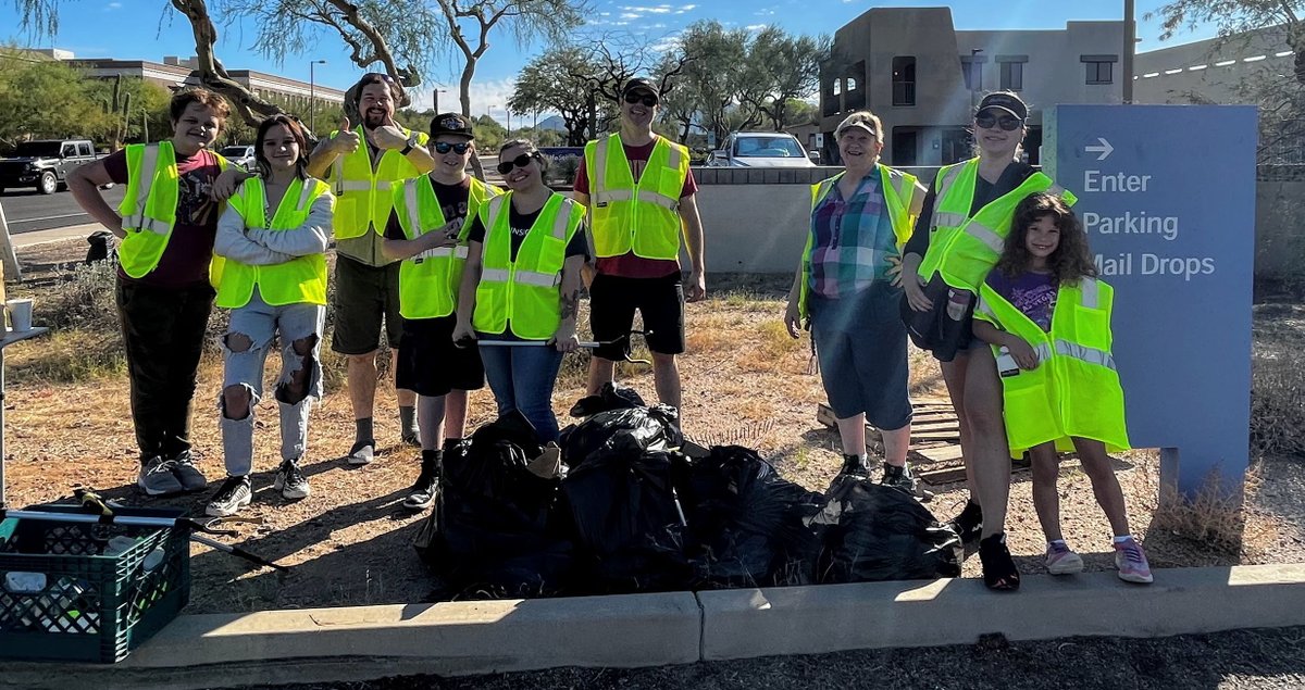 gpsinsight's tweet photo. This weekend #GPSInsight volunteers participated in Clean Up Day, where they picked up trash on our sponsored road near the Scottsdale office. Thanks to everyone who organized and attended! https://t.co/6ennRgBS6u