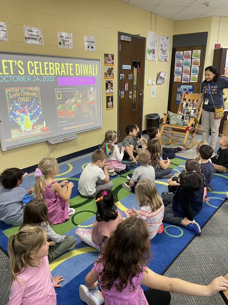 contiveros203's tweet image. Happy Diwali! Our lovely Mrs. Trivedi shared some information about this special day. We also got to make our own diyas! (a special thank you to @Mrs_Laura_Bass for sending out the slide deck!) #HappyDiwali @Maplebrook_203