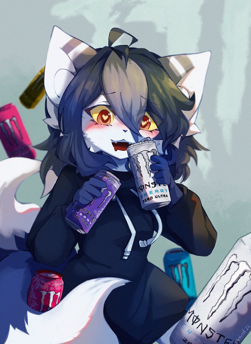 mintinol's tweet photo. startin the week off strong with some energy drinks https://t.co/JdX2aoHHs8
