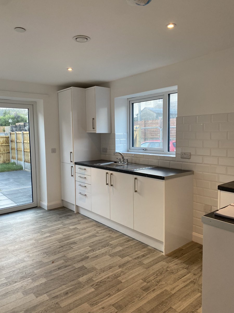 CeFfion's tweet photo. Great to get over to Llanwrst today to welcome local people to have a look around @CartrefiConwy new energy efficient development at Rhodfa’r Phil Evans. Thanks to everyone who popped by and for all your compliments! @CreatingE @BrenigC @BeattiePassive https://t.co/Ae7kZcoqq5