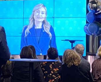 Nya energiministern hälsar att "alla energislag är nödvändiga" och talar för "likvärdiga spelregler för alla kraftslag". Välkommen <a href="/BuschEbba/">Ebba Busch</a> som energiminister och kraftkvinna! #ÅretsKraftkvinna @kraftkvinnorna