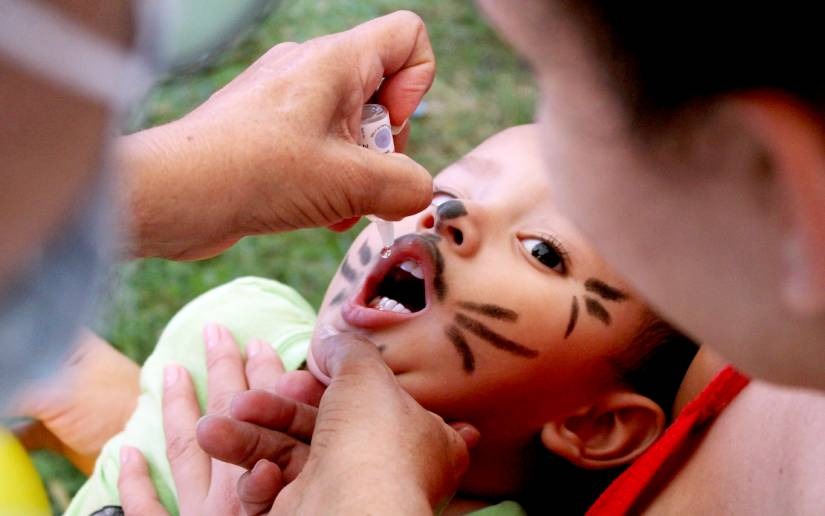 GranadaNica2's tweet photo. #Nicaragua 🇳🇮

🔹En el marco del Día Mundial de Lucha contra la Polio, el Buen Gobierno Sandinista a través del MINSA inició este 24 de octubre la jornada nacional de refuerzo de vacunación contra la poliomielitis para proteger a niños de 2 años cumplidos.

#2022PuebloVictorioso https://t.co/HhJrSUfFtE