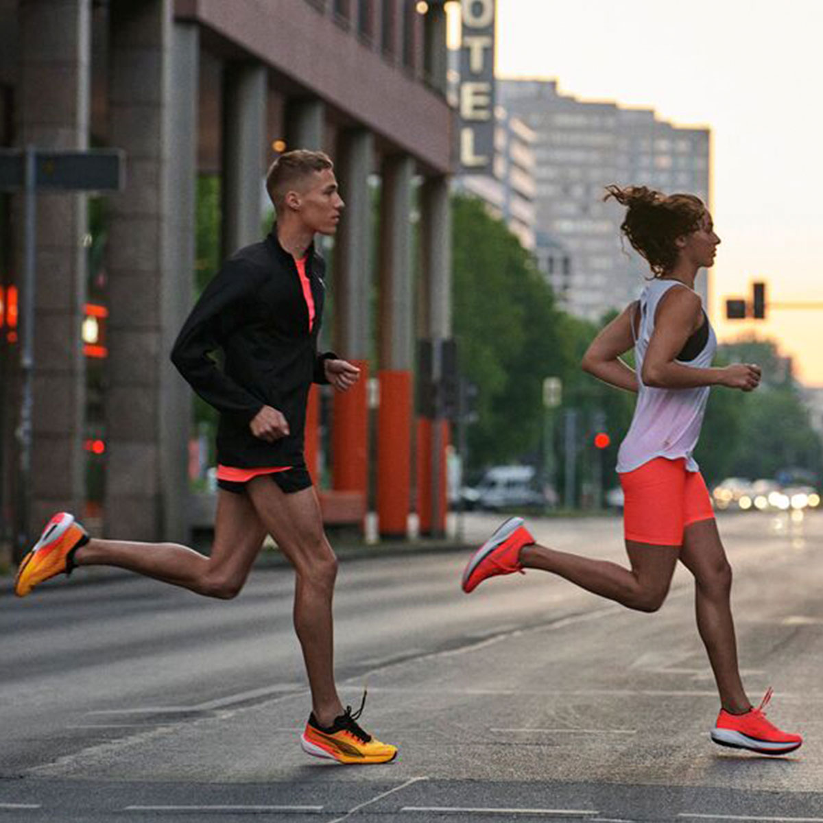 Intersport_es's tweet photo. Puma Deviate NITRO 2 👟
Con el equipo adecuado, todo es posible.
En tu tienda Intersport habitual y web: https://t.co/5X91TF7cCT
#SportLover #INTERSPORT #IntersportRunning #TheHeartOfSport #YouNeverRunAlone #running #DeviateNitro2 #Puma https://t.co/mqs6MhRNjo