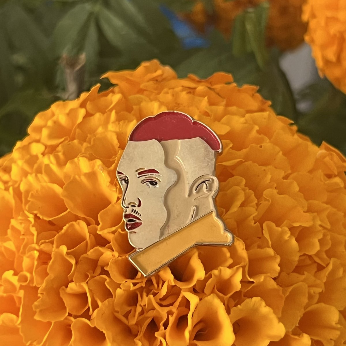 Nuestro pin del #Madrileño esta por llegar a su fin, ¿ya tienes el tuyo? Últimas piezas aquí. 👇🏼

merch.hipnosismx.com/products/pin-e…