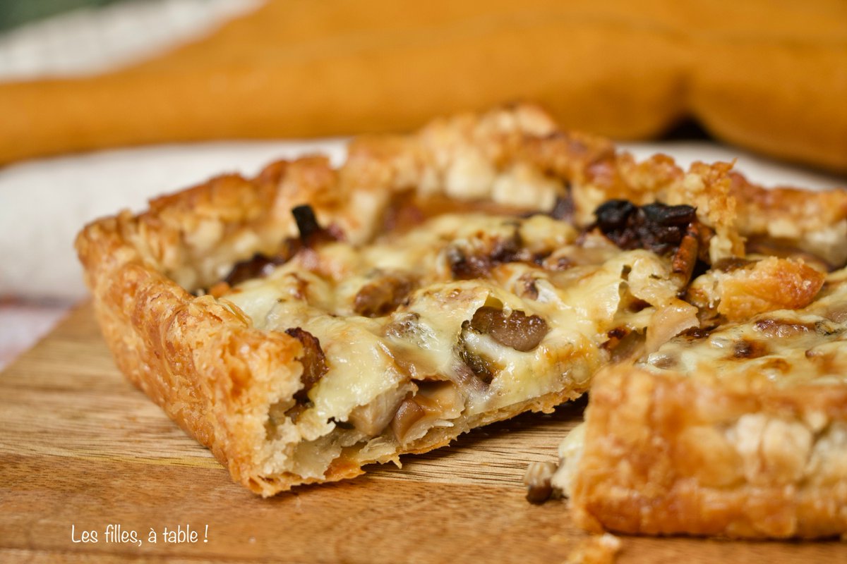 cofooders's tweet photo. #Recette via #lesfillesatable Tarte fine aux pleurotes et au morbier 👉https://t.co/YoeA4qhEFK #tarte #pleurote #morbier #fromage #champignon #food #jeudiphoto #plat #ideerecette https://t.co/6QZ7f20vR4