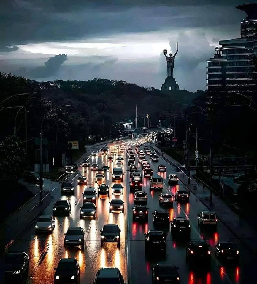 FedorovMykhailo's tweet image. You can feel the energy, even without electricity. Energy of fight for freedom.