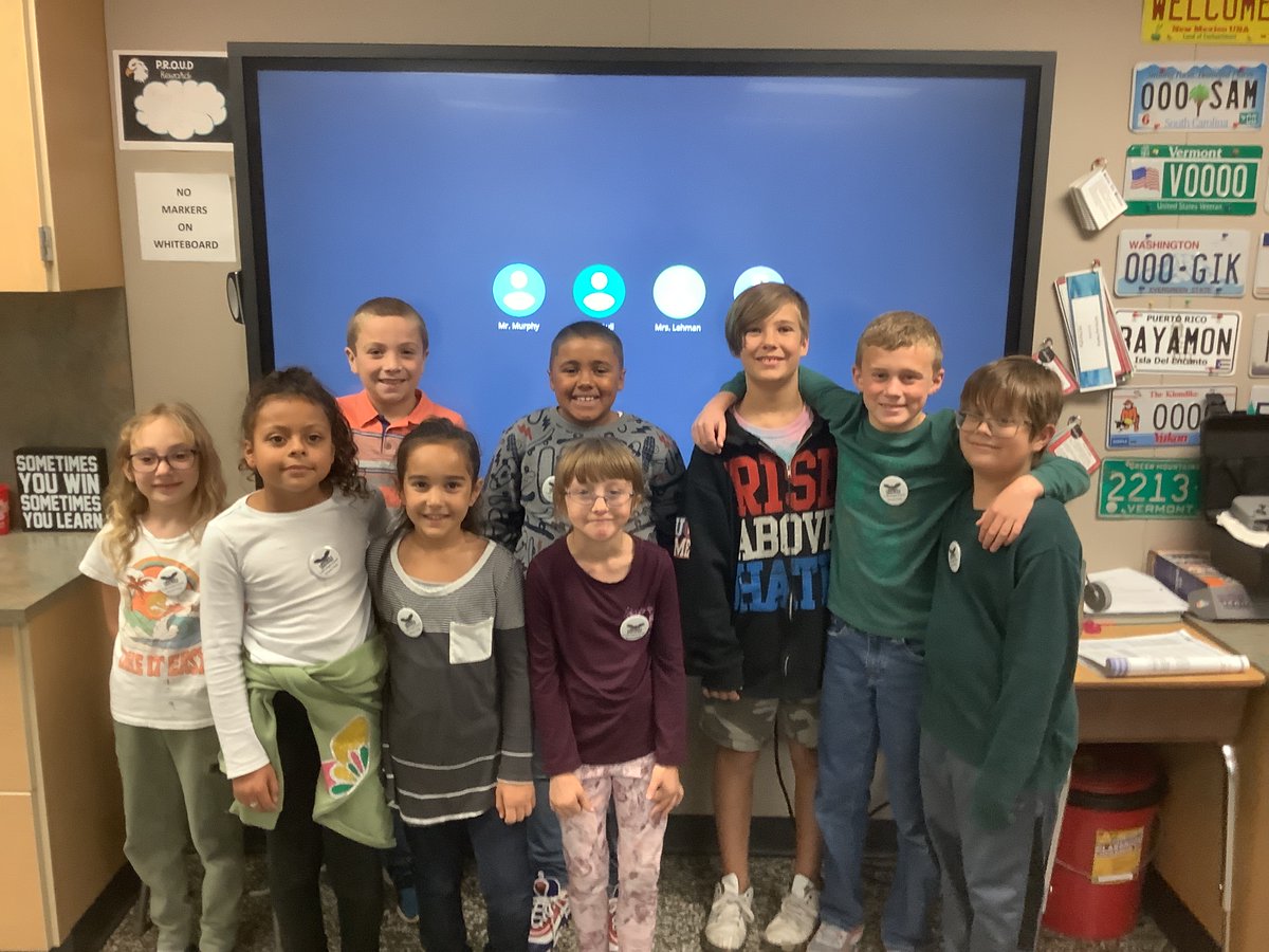 LEIBSTEM's tweet photo. Today, the first round of buttons were passed out to students who passed the test and demonstrated their knowledge of being ready to fly a drone.  Next steps are getting them outside to fly.  @dasdleib @LIU12_STEM @LeibPto https://t.co/pdXj3gljpw