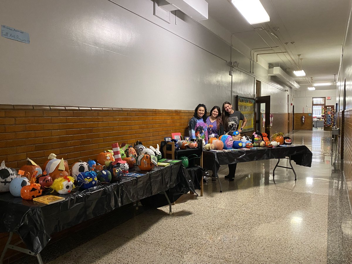 HMannCougars's tweet photo. The 4th grade students from Mrs. Gomez, Mrs. Rivera, and Mrs. Castello's class completed the Pumpkin Book Project. Each student made a pumpkin character from their favorite book and completed a book report focusing on story elements and sequencing of events. Happy Halloween!! https://t.co/VhebOIgATV
