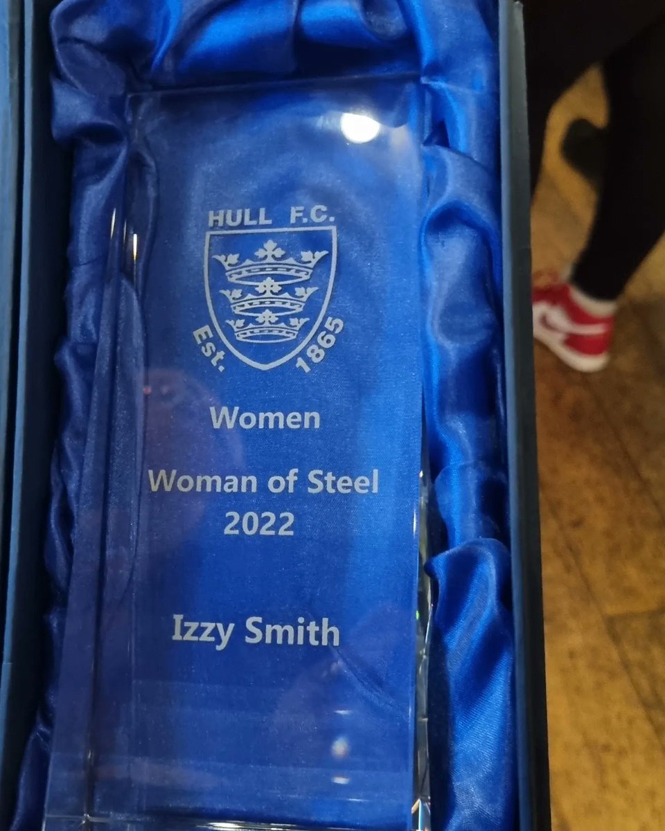 1973Eclair's tweet photo. Feeling immensely proud of Izzy tonight,winning not 1 but 2 awards at the Hull FC presentation night. She hesitated taking the massive step up from the u16s to the Women's team this year but she really enjoyed the challenges and playing for the team. Well done Izzy👏 🏆🏉⚫️⚪️ https://t.co/EuMLjbfci9