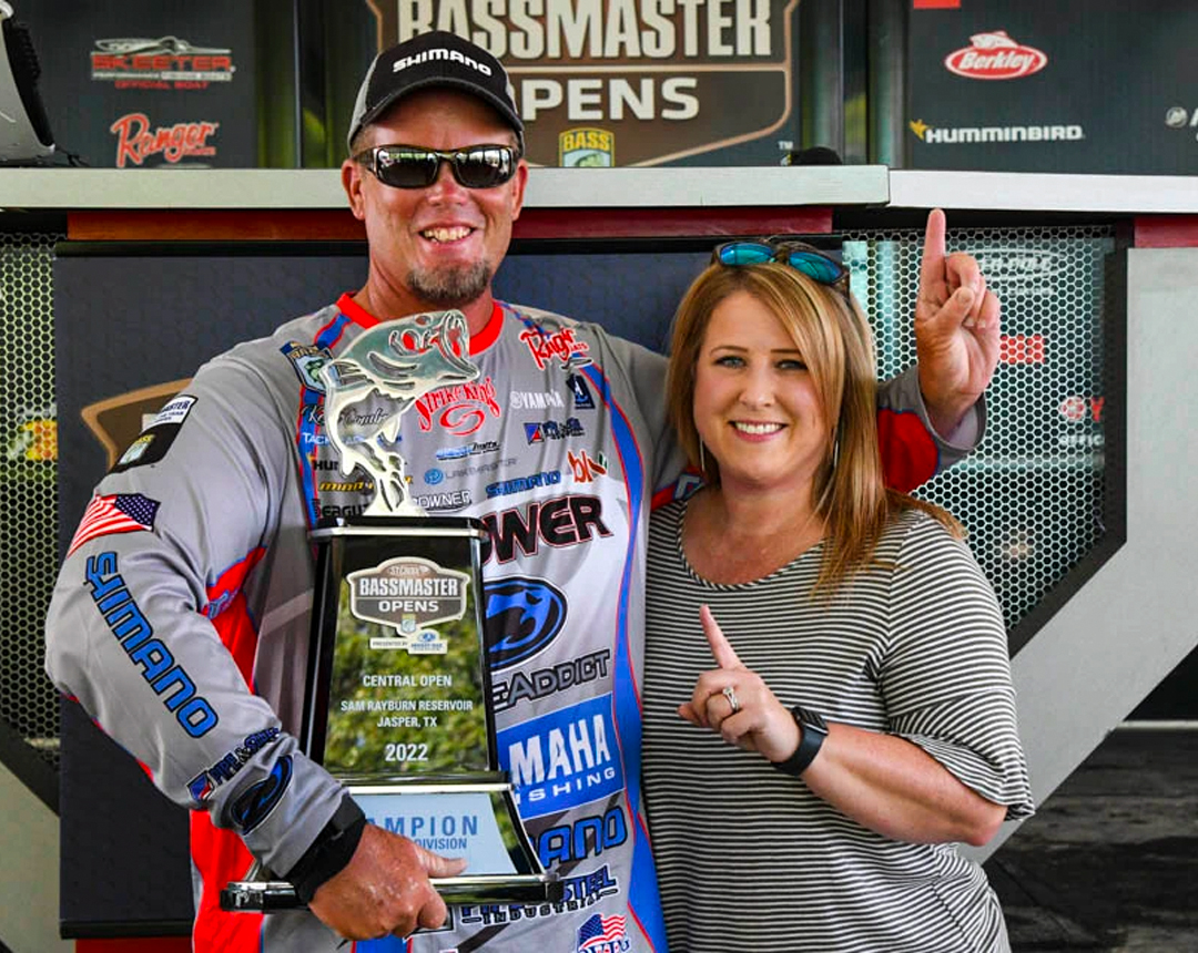 MinnKotaMotors's tweet photo. Congratulations to Minn Kota Pro, @kcombsfishing on winning the Bassmaster Central Open at Sam Rayburn!

With this victory, Keith clinches a 2023 Bassmaster Classic berth! Great work, Keith! 

📸 Dalton Tumblin | @bassmaster | #Bassmaster #BassFishing #BassmasterOpen https://t.co/5VglzklFIm
