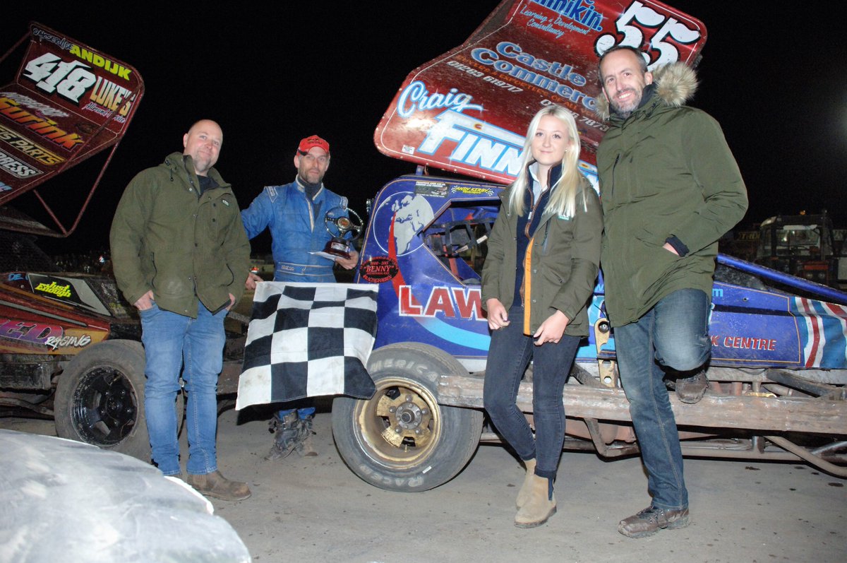 trackstarracing tweet media