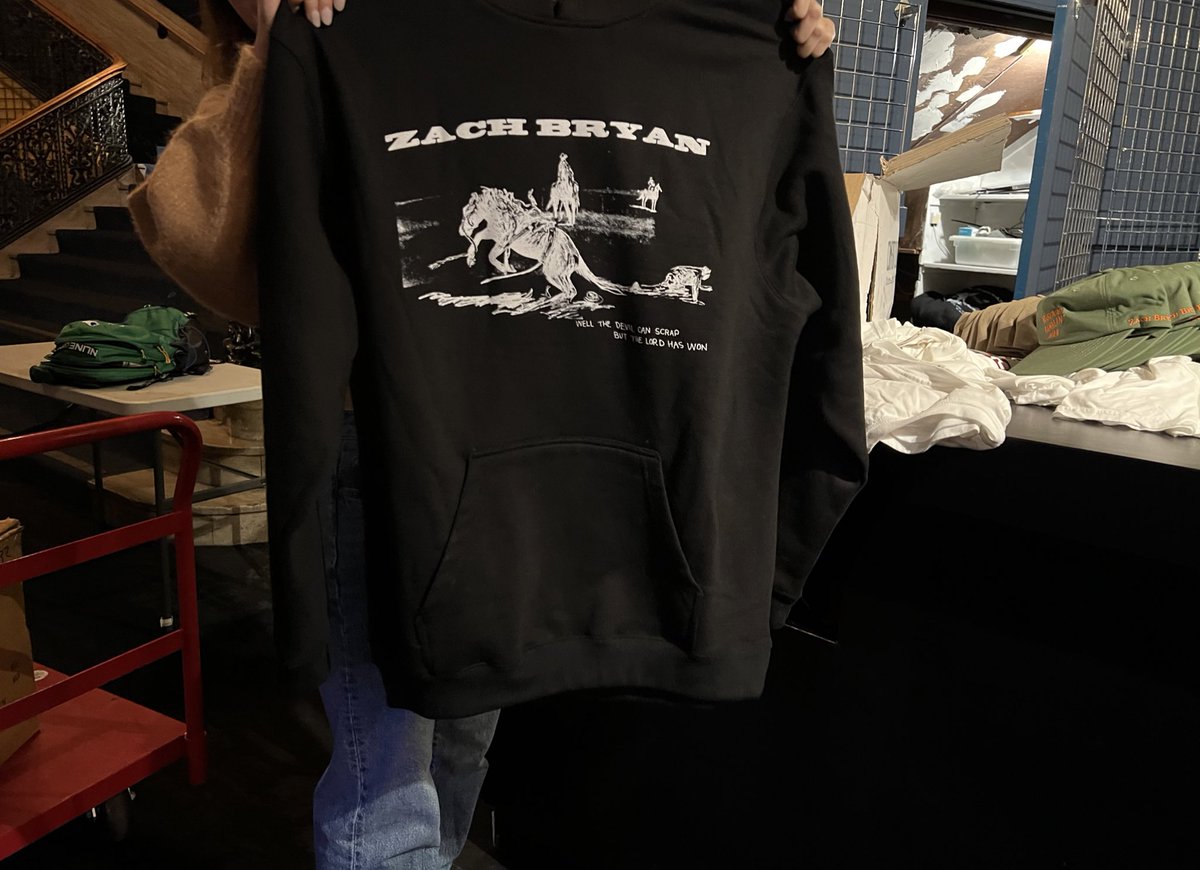 ALSO HOODIES ARE OUT AND THEYRE ANGRY AND THEYRE AT LIVE SHOWS