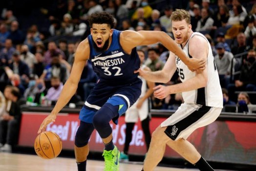 WOLVES GIVE AWAY ALERT 🚨 

Giving out two lower level tickets for tonight’s home game against the Spurs. 🎟 🐺

HOW TO ENTER:
- Must be following me
- Retweet this 
- Tag your plus 1