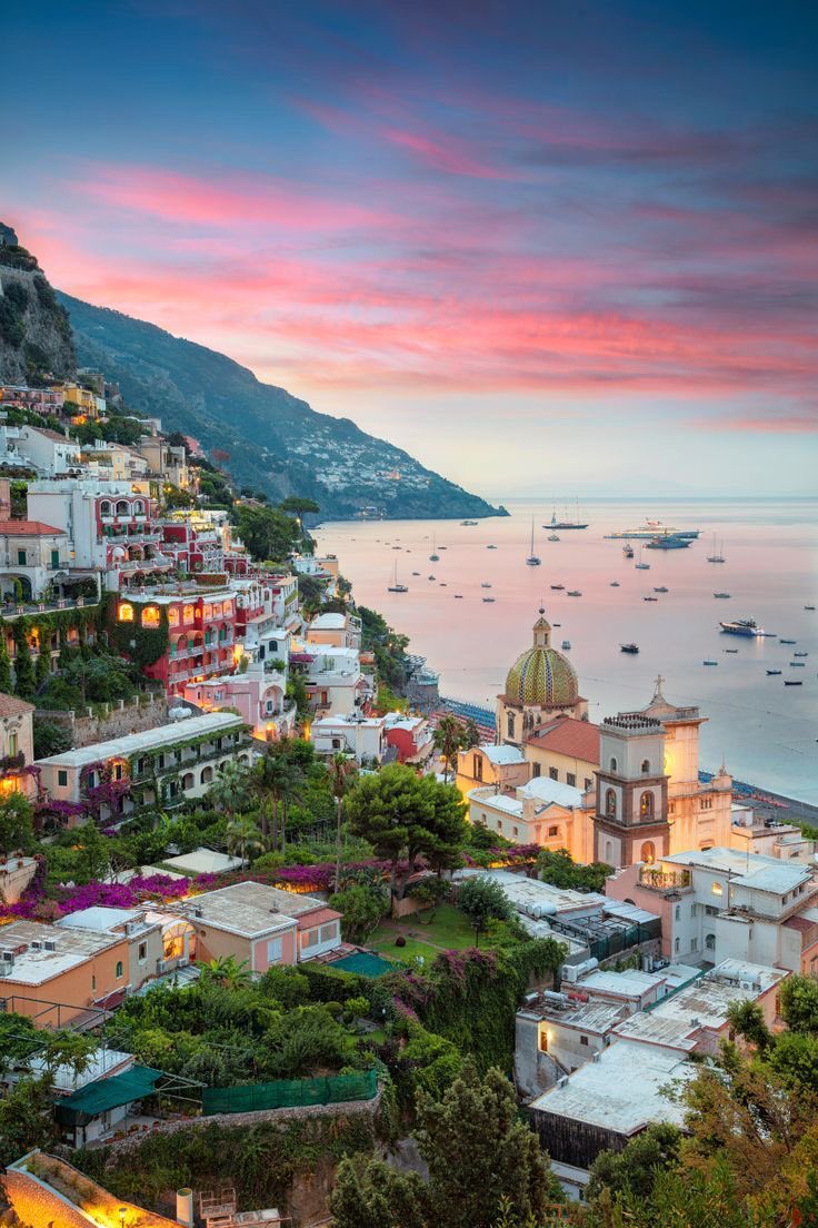 addictviews's tweet photo. Positano, Italy ⛰️ https://t.co/qRLrt4FwTo