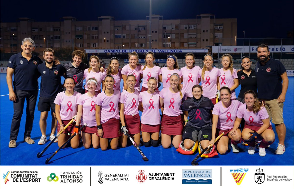 chxaloc's tweet photo. El pasado día 19 se conmemora el Día Mundial Contra el Cáncer de Mama y, desde el CH Xaloc, hemos querido colaborar en la visibilización de este día cambiando los colores oficiales durante los partidos de nuestros equipos femeninos

#ElRosaEsMásQueUnColor
#diacontraelcancerdemama https://t.co/j6m9m69rpg