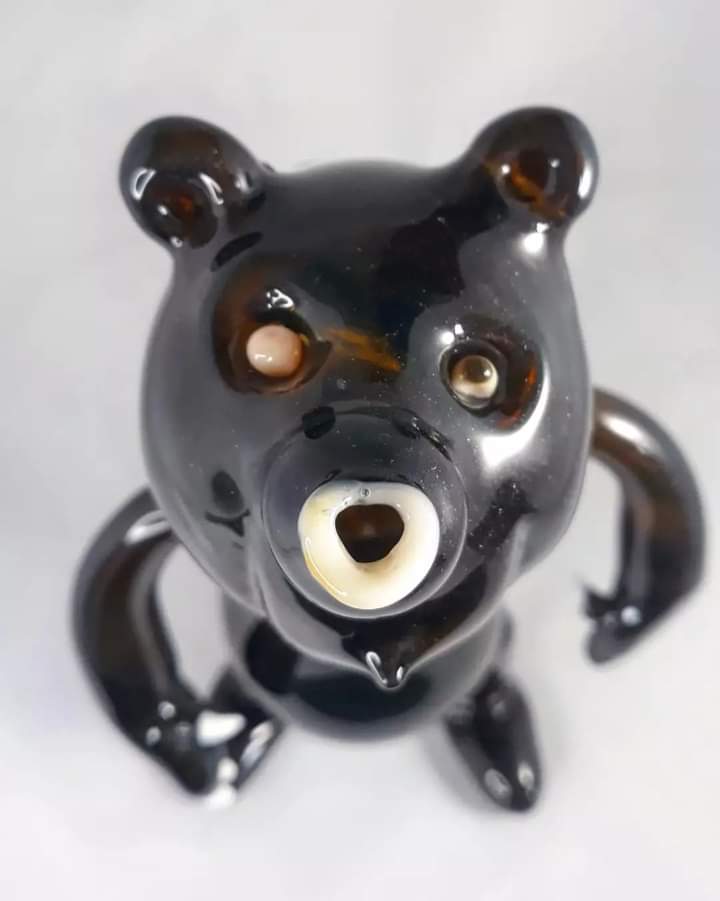 These are just a couple of the pieces I have available for adoption during my last week of Spooky S(A)L(E)S ²⁰ to ⁴⁰ %  so adopt today 
#glass #bongs #dabrigs #dabs #headyglass #headyrig #HappyDiwali #MAMA2022 #boycottadidas #PakVsInd #gntmgr #Kep1er