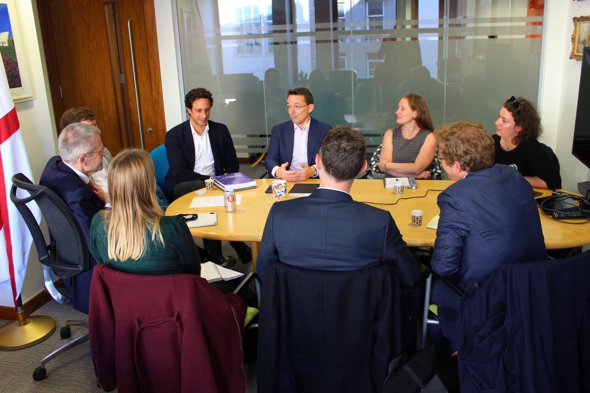 Ministers and officials were delighted to welcome @Bertbuch & Romain Devaux from @FranceintheUK to Broad Street today. Ministers reaffirmed our links with France and discussed opportunities for possible cooperation with the @ifru_london on arts and culture #FranceInJersey🇫🇷🇯🇪