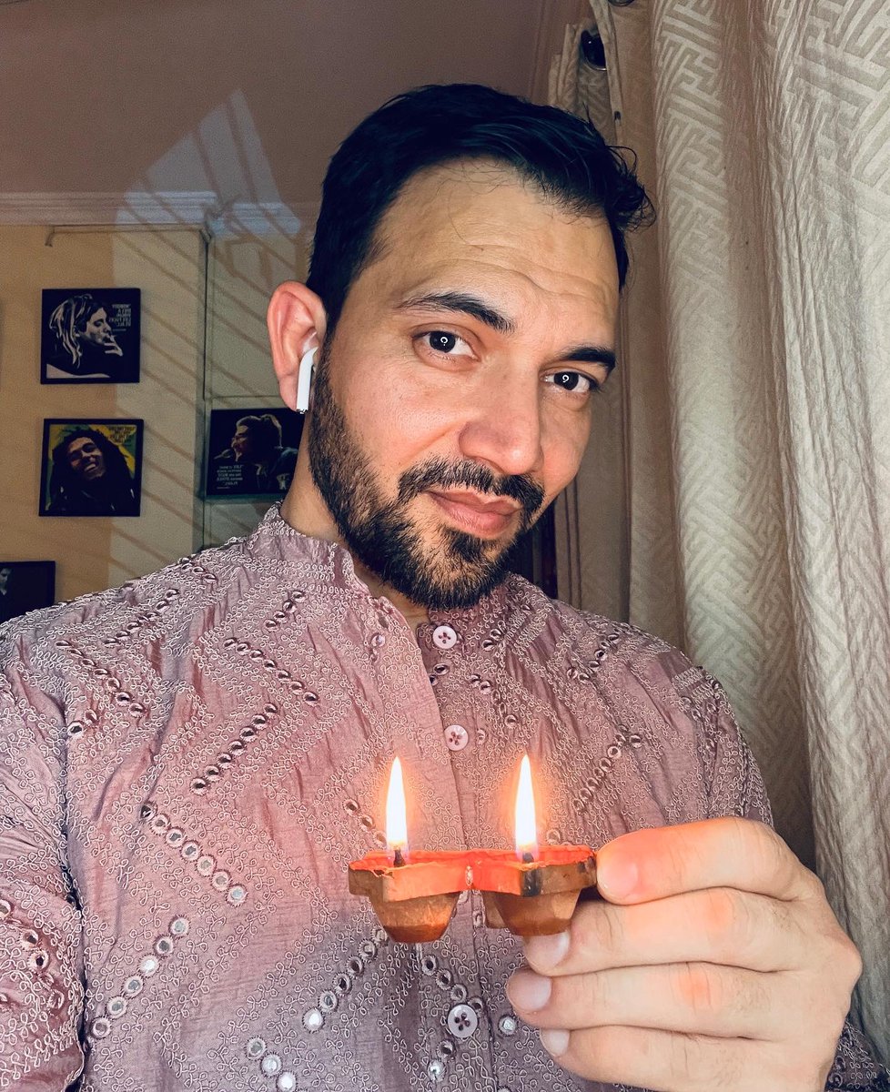 wordsbyvivek's tweet photo. 🪔 #HappyDiwali 🪔#love #lights #Celebration https://t.co/zWrIq2qkb6