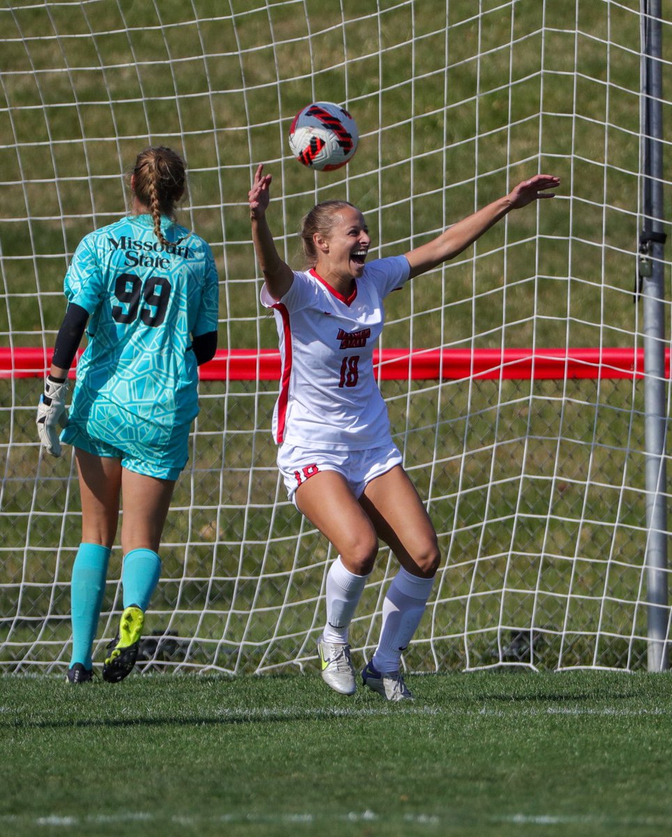Redbird_Soccer's tweet photo. goals in their final college games.

we’re not crying, you’re crying 🥹 https://t.co/XtRATePuf6