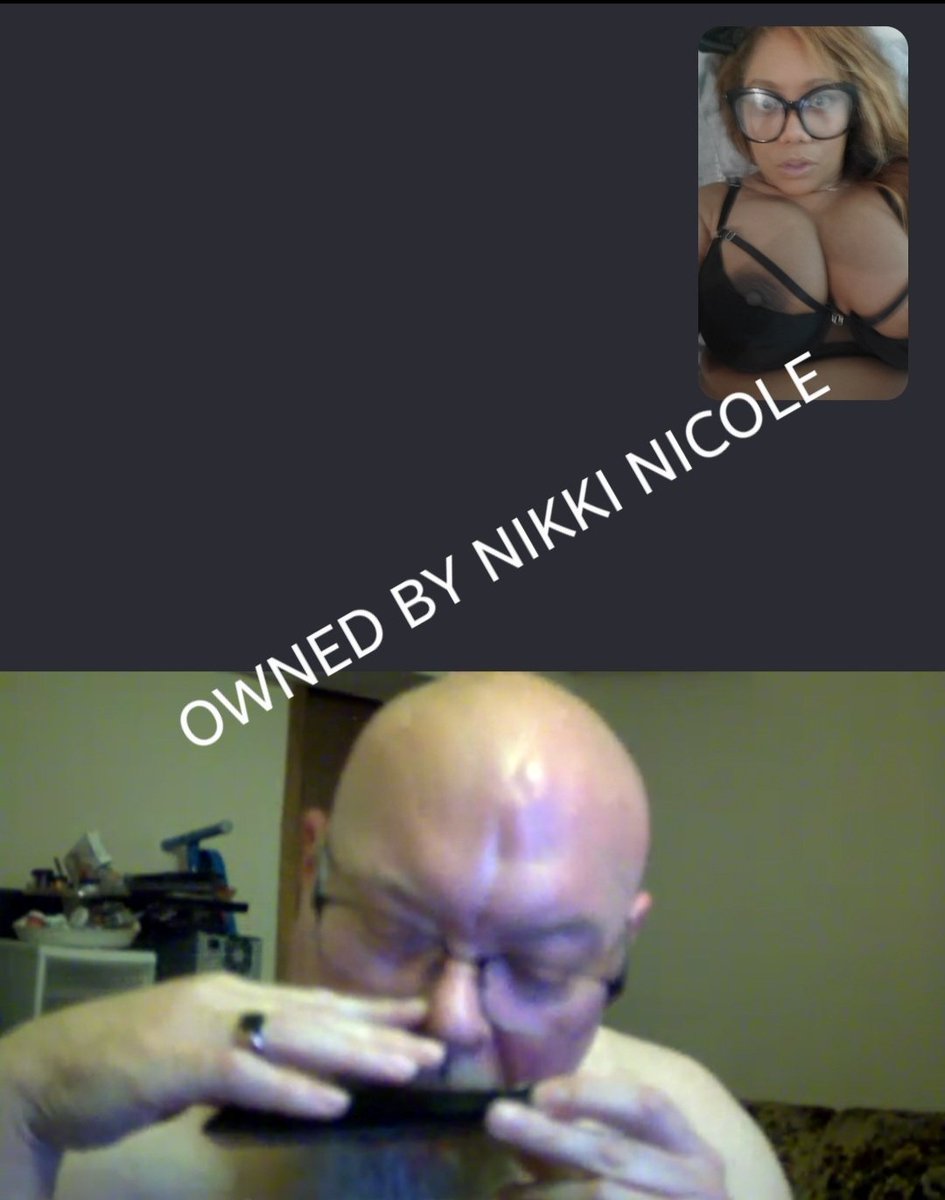 PrincessaNikki's tweet photo. Piggy is hungry Today for booze and poppers. he's so horny for Dirty Cock he wants to suck he has to jerk off all day while his wife is away
#submissiveman #pigslut #FinDom #dominatrix #humiliationfag #nastypig https://t.co/j3QOg12j54