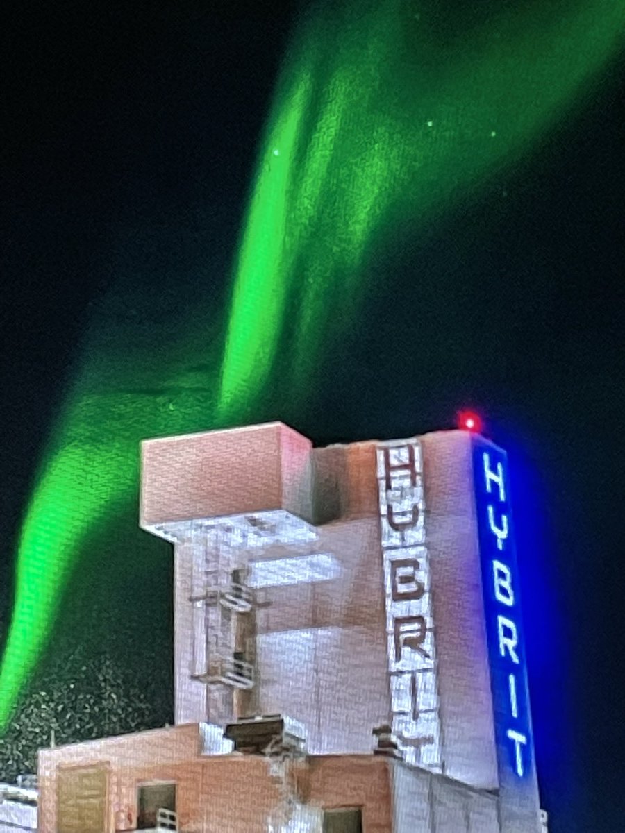 Hydrogen heroes! Great event <a href="/H2Europe/">Hydrogen Europe</a> So proud to see <a href="/SSAB_AB/">SSAB</a> <a href="/MartinPei_SSAB/">Martin Pei</a> <a href="/MNordlander/">Mikael Nordlander</a> <a href="/VattenfallGroup/">Vattenfall Group</a> @hybrit_project <a href="/LKABgroup/">LKAB</a> being recognized #fossilfreesteel