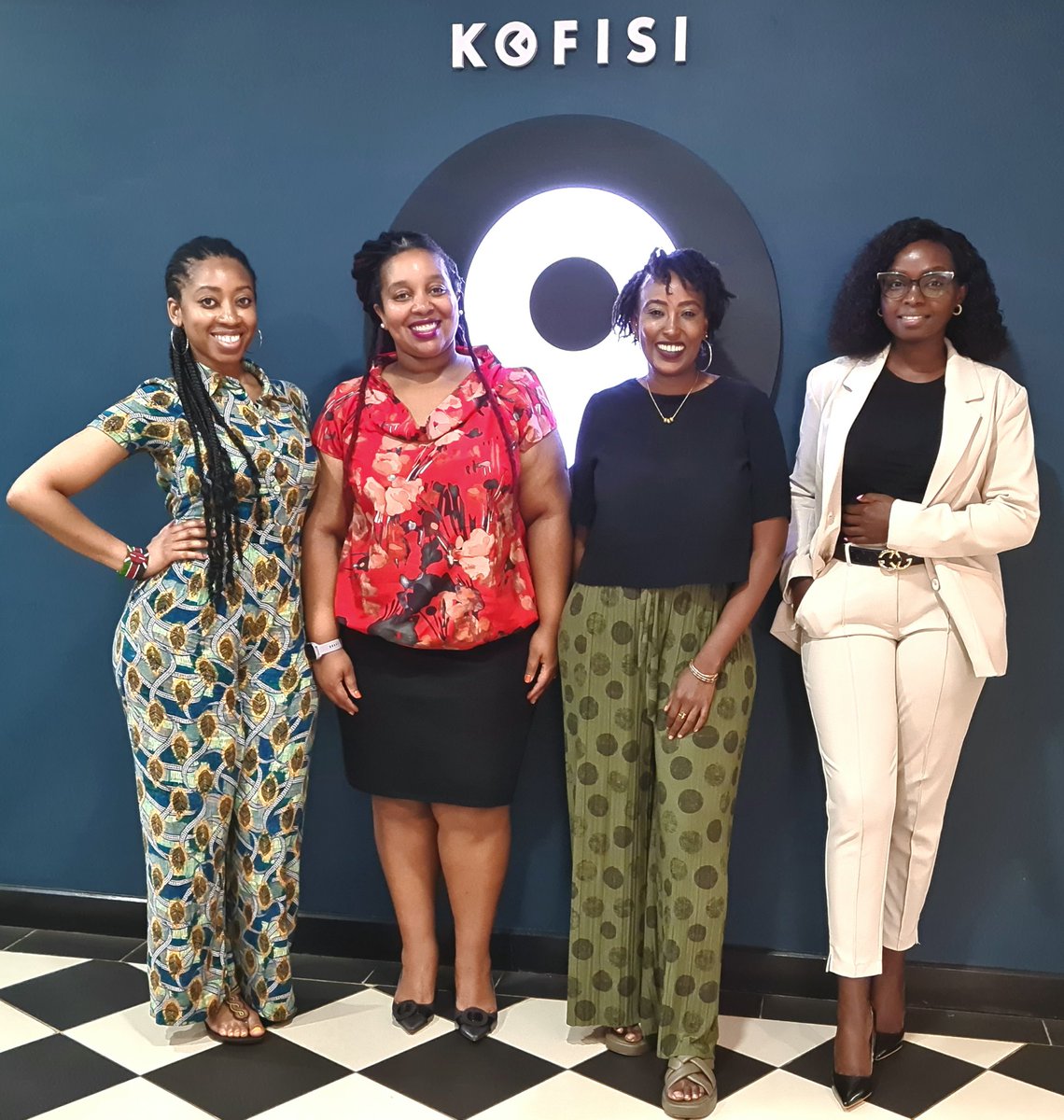 sisterspeaks254's tweet photo. To bring about change we need talk about digital technology & women & the part they need to play as the world digitally transforms. We are discussing how women aren't left behind as we cannot move forward & leave 50% of the population unconnected & digitally divided. #OVAReact https://t.co/sr8UOoEMG9