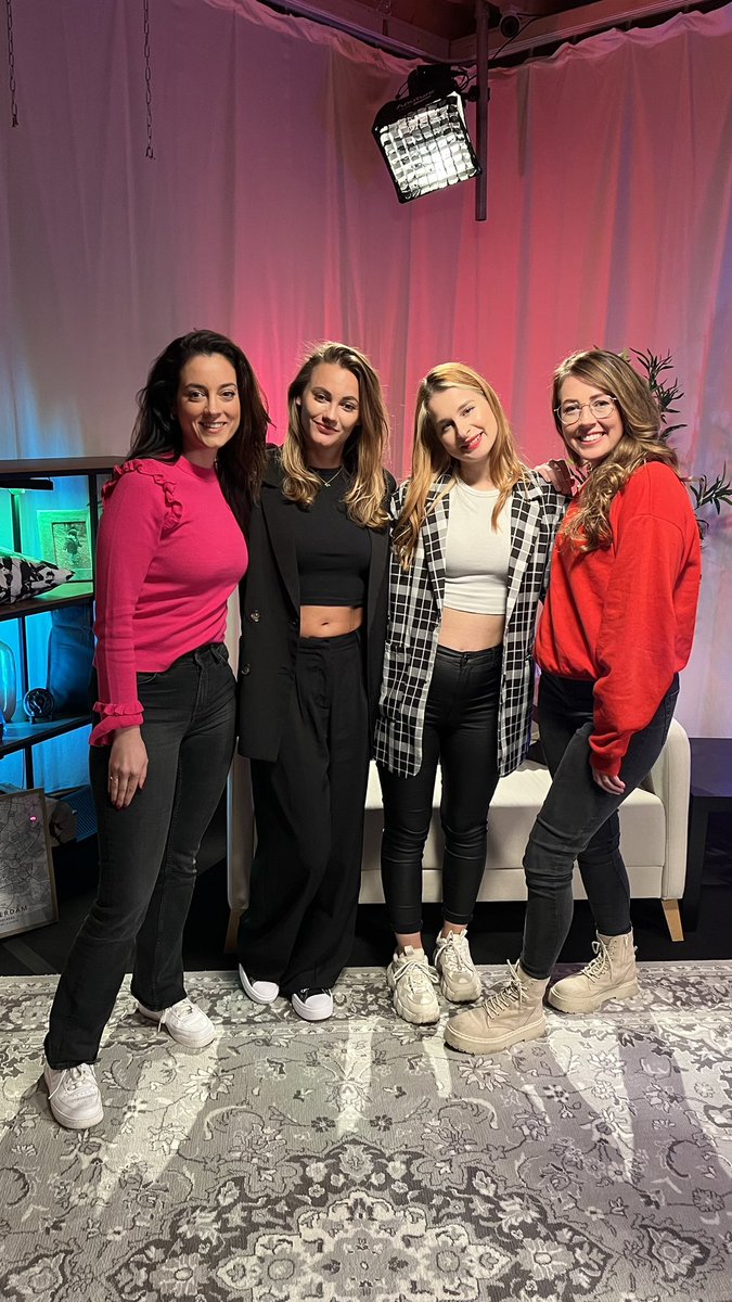 Wat was dit mooi. 💖

3 Just Mental Health Hours
3 super mooie gasten
1 geweldige co-host
1 geweldige huispsycholoog

Super bedankt voor het kijken en het delen van jullie verhalen❤️ 
We are strong! 💪 

<a href="/MathiaTV/">Mathia 🪄</a> @MarvelousKenzhi <a href="/sejecem/">Sjors de Boer</a> <a href="/Puxque/">Puck</a> <a href="/JustZorgverz/">@justzorgverz</a> <a href="/stream_doctors/">Streamdoctors</a> 🙏