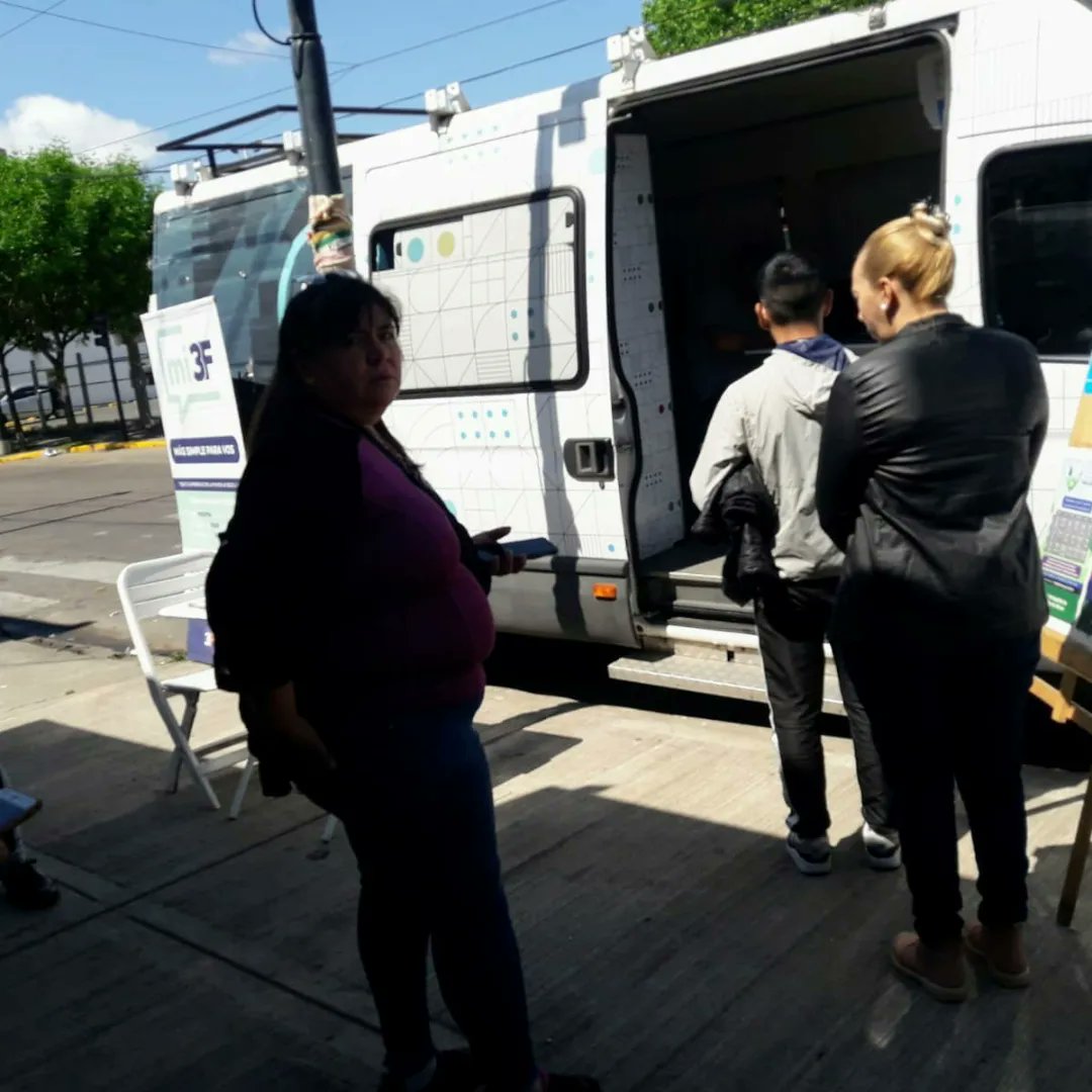 toniolo_marcela's tweet photo. Esta semana el #CavMovil en #PabloPodestá.
Una herramienta de cercanía , escucha, información y orientación cerca de cada vecino.
#AtenciónAlVecino https://t.co/9dY832mcIw