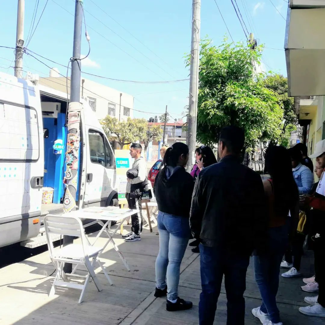 toniolo_marcela's tweet photo. Esta semana el #CavMovil en #PabloPodestá.
Una herramienta de cercanía , escucha, información y orientación cerca de cada vecino.
#AtenciónAlVecino https://t.co/9dY832mcIw