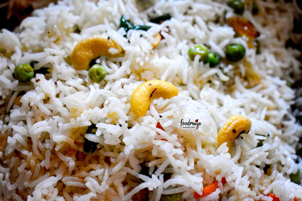 foodmage2020's tweet photo. 🪔 D I W A L I - S P E C I A L 🪔

📷 : CASHEW PEAS PULAO &amp; CAULIFLOWER REZALA 💥❤
[মটরশুঁটি কাজু পোলাও আর ফুলকপির রেজালা ] 🔥♥

#Foodmage #DiwaliParty #CashewPeasPulao #GobiRezala #DiwaliSpecial ✨ https://t.co/q1k5grWFE8