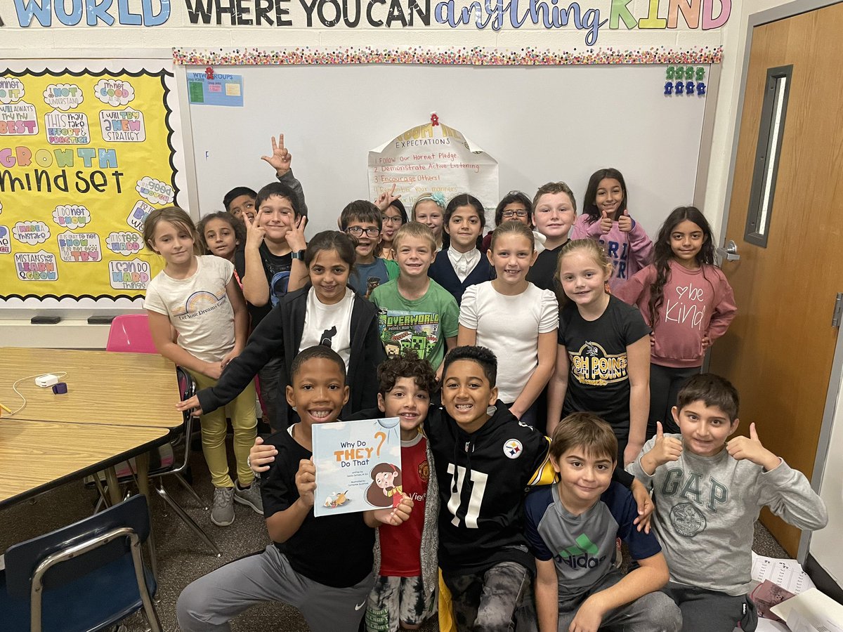ileadkristin's tweet photo. Loved reading “Why They Do That” with @MsZintak’s class! Such great connections to “Wonder” and understanding acceptance in this month of October! #osd135 #hptpride https://t.co/FgQp8AWMdu