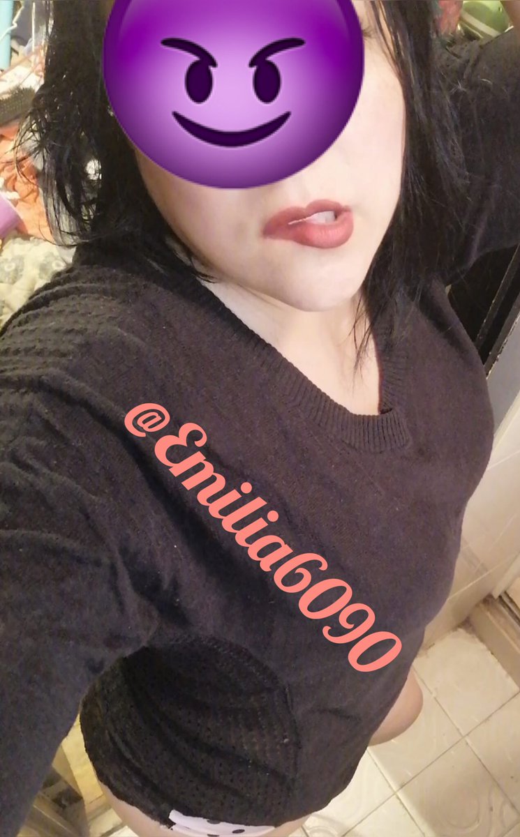 Emilia6090's tweet photo. Lindo inicio de semana a todos mis followers besitos 😘 #LunesdeGanarSeguidores #ChicaSola https://t.co/8AwyF1beMe