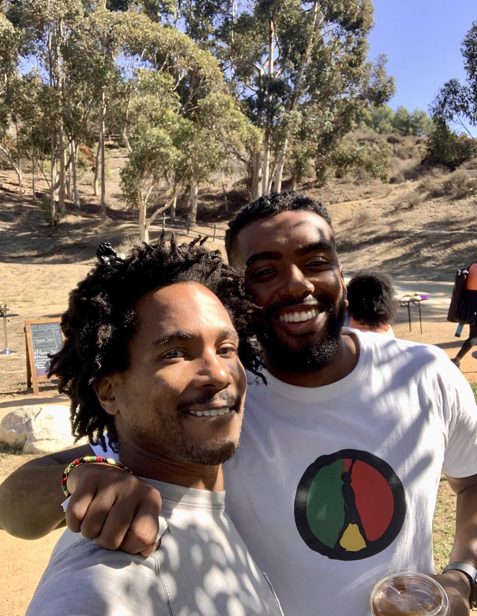 EricBAnthony's tweet photo. “WalkGood is a living, breathing memorial to all those that we’ve lost.” - Etienne Maurice
#Sunday #SundayFunDay #WalkGoodLA #BreatheGood #Yoga #YogaInThePark #GraceAndGrit #Coffee #Friends #Hiking #Sunshine #Stream #Trees #FreshAir #DaishaGraf #EtienneMaurice #EricBAnthony #LOVE https://t.co/pyh6yFrcVF