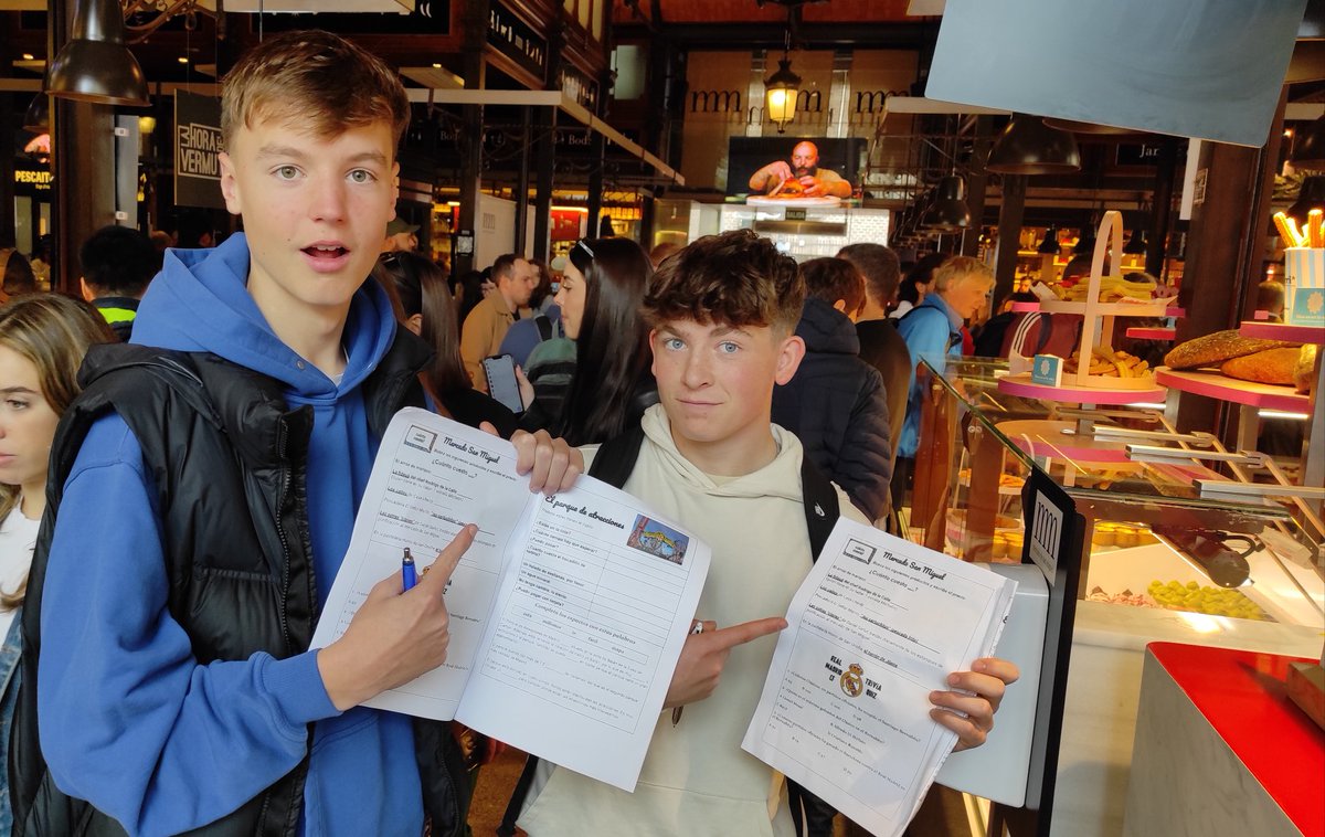 CCSeniorTrips's tweet photo. Mercado San Miguel, full of colourful and a buzzing atmosphere, students ordered food and tasted some local delicacies
  #CCMFL #CCSeniorTrips https://t.co/ibVlnVmf6j