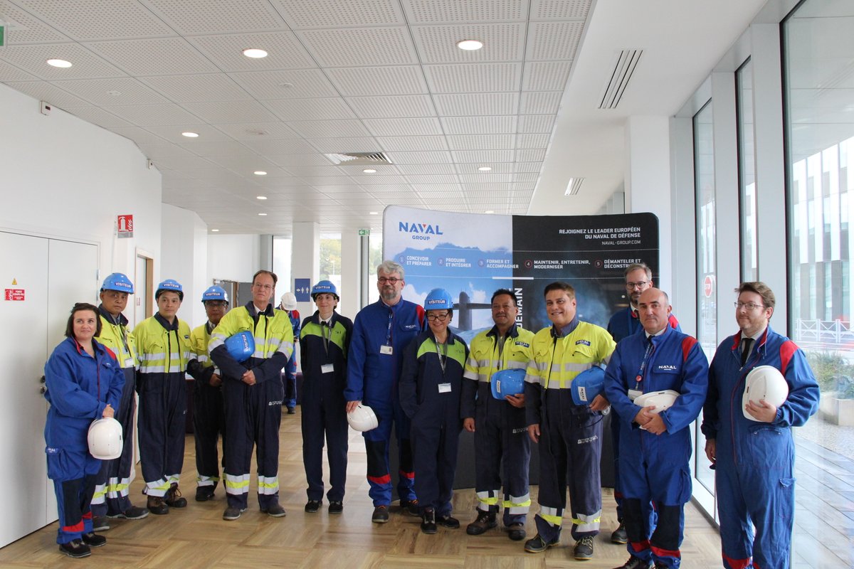 navalgroup's tweet photo. Today we were proud to receive a delegation of the 🇵🇭 and 🇫🇷 Senates at our Cherbourg shipyard to present Naval Group's extensive submarine history and knowledge. ⚓️ #stand4PHSeas https://t.co/QUFoIteNDN