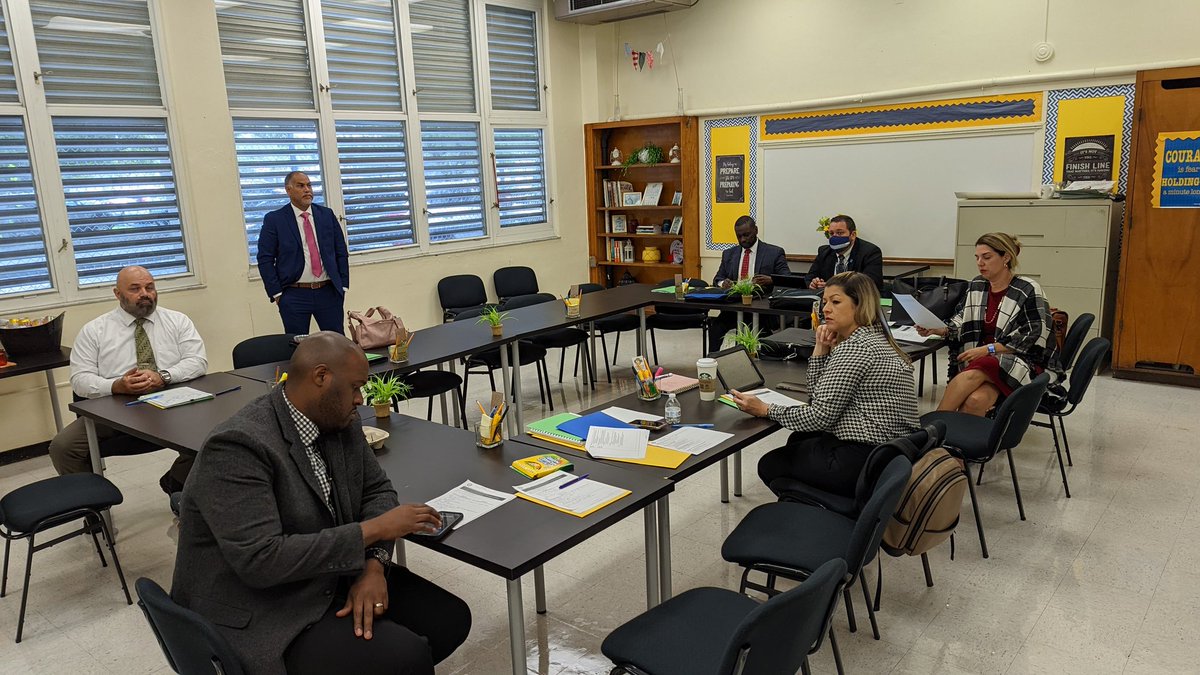 IDiazRubio's tweet photo. The #Principalinduction Team is participating in Instructional Rounds @mdcps_profdev @MDCPS @MDCPSNorth @MDCPSCentral @MDCPSSouth
Thank you @westmiamimiddle for hosting! https://t.co/Fwrpl0Me1P