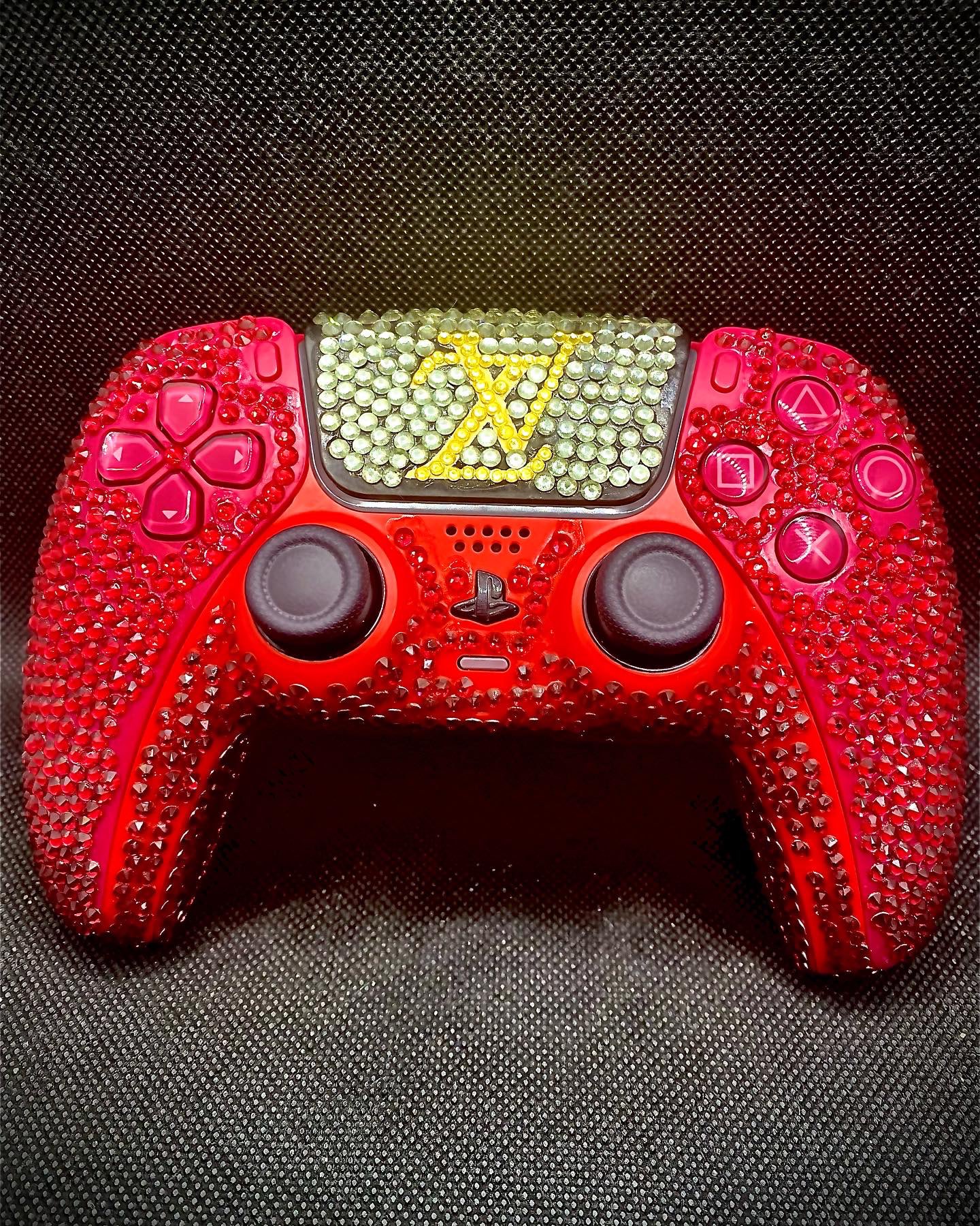 Kustom Kontrollerz™ on X: Closer look at @ZelinaVegaWWE Kustom Kontroller  🎮💎she used for her promo this past week on #SmackDown using over 2500  crystals to bring it to life! @WWE  /