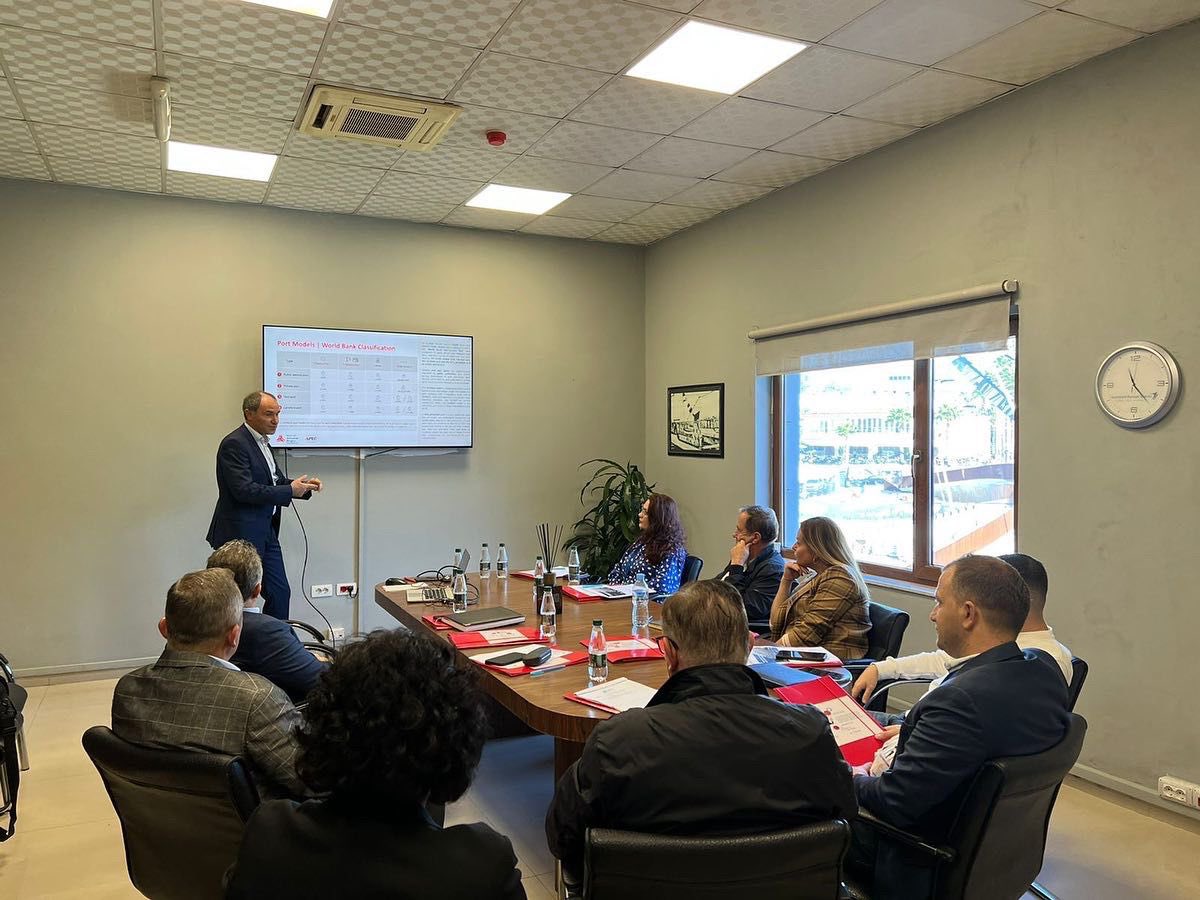 CentreCEMA's tweet image. Enforcing the early partnership of @DurresPort⚓️🇦🇱&amp;amp; @APEC_Training &amp;amp; its representatives as one of the European &amp;amp; 🌎 leaders in the field of #PortLogistics, progressing more in function of the development projects of #DurresWaterfront and the new #IntegratedPort in #PortoRomano