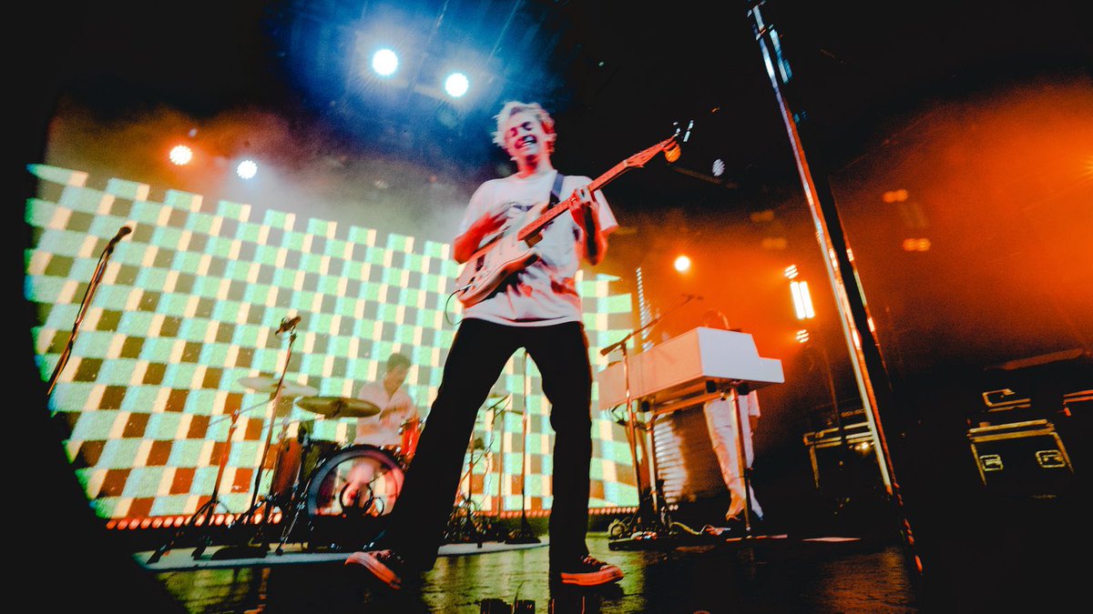 dayglowband's tweet photo. Vancouver it's been a long time coming!!! Thanks for being so welcoming ❤️ https://t.co/dzQvFi4qBM