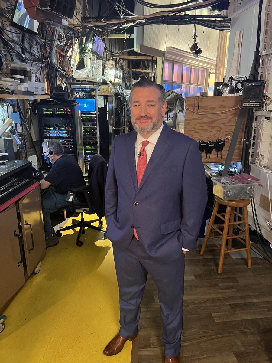 tedcruz's tweet photo. About to go on @TheView!

Tune in! https://t.co/RbkoR9fv8T