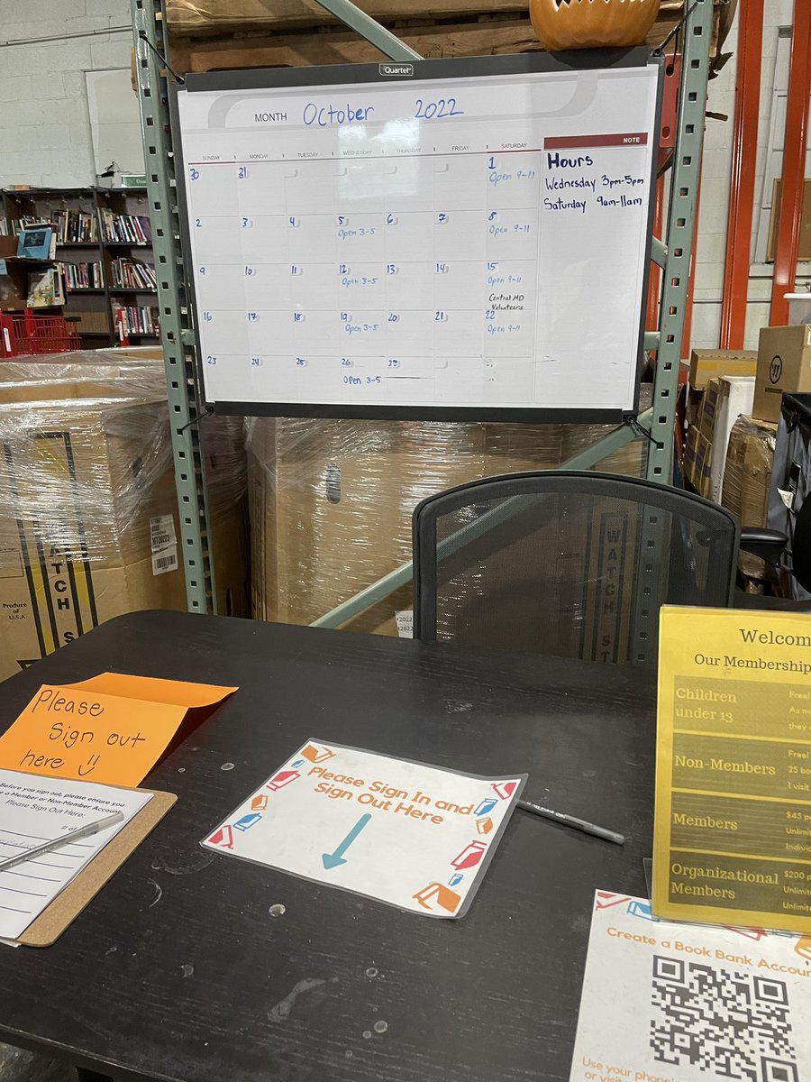 MsMaricelaR's tweet photo. Thanks to @MDBookBank for donating lots and lots of great books to share with our students and their families. #CSL #JLES @MCPSCommunitySc https://t.co/pE8Pkmli2n