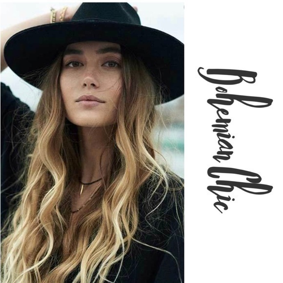 ResaleStl's tweet photo. So good I had to share! Check out all the items I'm loving on @Poshmarkapp from @iheartresale @TammyStaser #poshmark #fashion #style #shopmycloset #boc #dior #hauteellie: https://t.co/X38eapbUhK https://t.co/Pj5AAX3mej