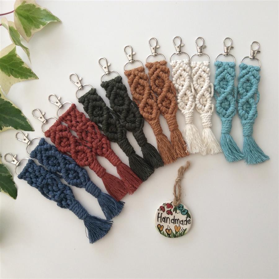 MacrameCraftSA's tweet photo. Made some keyrings for the market Saturday at "Diamante en Goud" in #Heidelberg.
#macramelove #macramekeyring #macramecord #macramecolour #diamanteengoud #daimondpattern #macramecommunity #local #excited https://t.co/22gINuzJhg