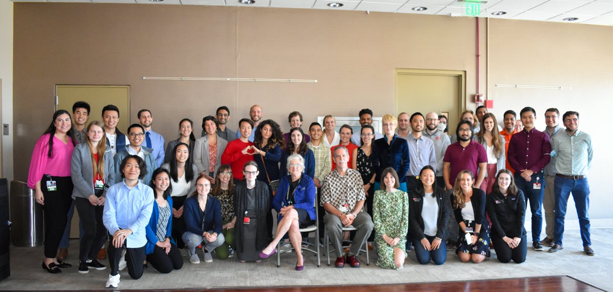 BU_MDPhD's tweet photo. Last month we were lucky enough to have our Annual Retreat in person! We had some amazing speakers including an inspirational talk from alumni Dr. Steven Treon director of the Bing Center for Waldenström's Macroglobulinemia. https://t.co/IQHmA4XCAP
